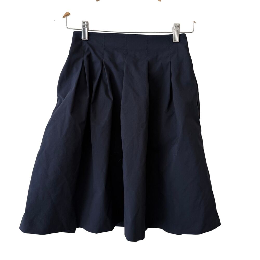 Uniqlo Navy Blue Pleated Knee Length Skirt Pockets Size XS Retro Business Casual